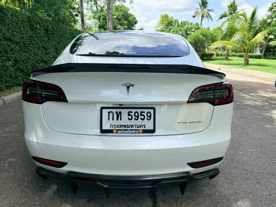 2022 Tesla Model 3 2