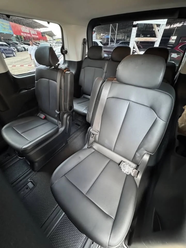 2023 Hyundai Staria US4 3