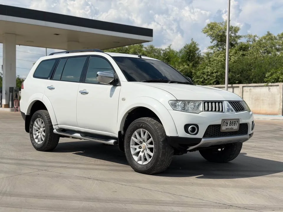 2011 Mitsubishi Pajero Sport II 3