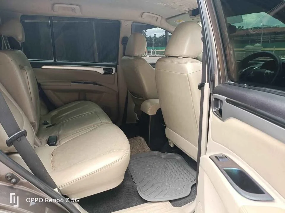 2011 Mitsubishi Pajero Sport II 2