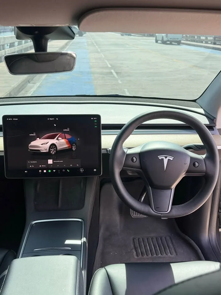2023 Tesla Model Y 3