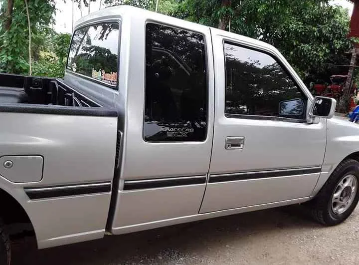 1993 Isuzu TFR III 2