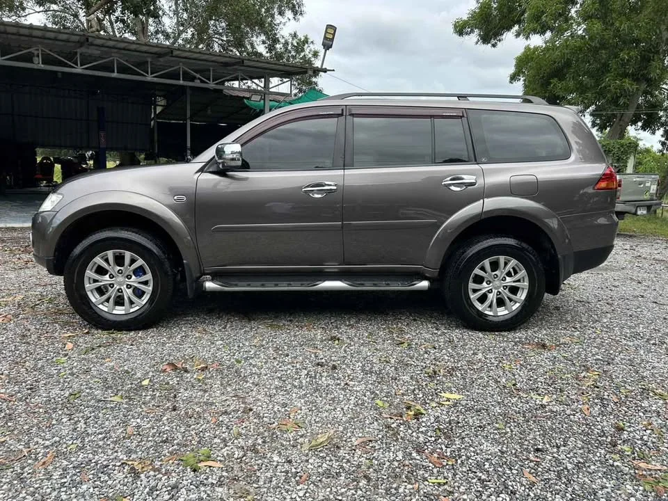2012 Mitsubishi Pajero Sport II 3