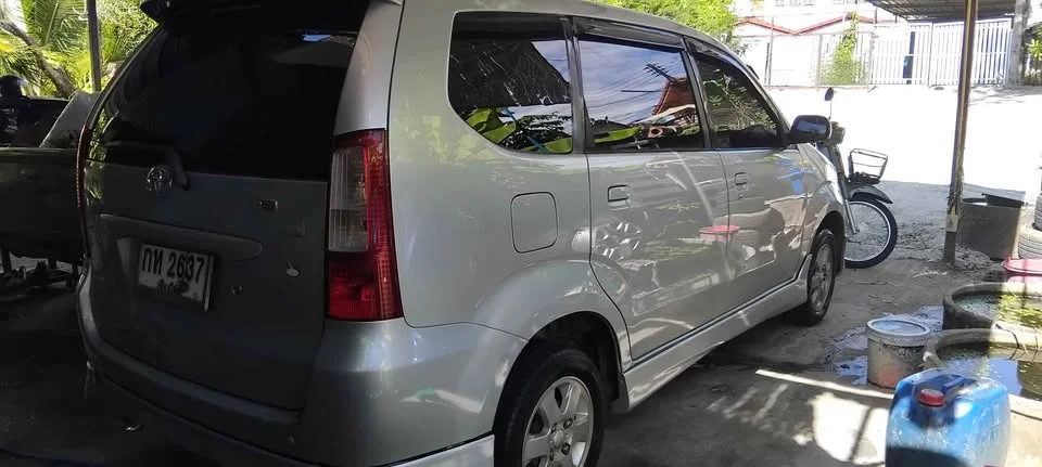 2004 Toyota Avanza I 3