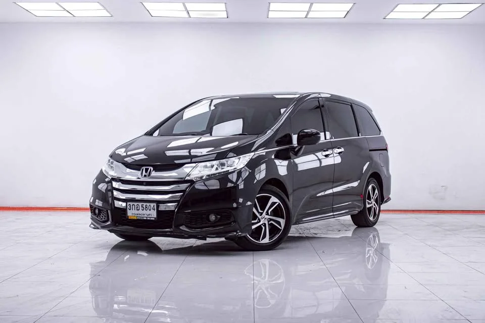 2015 Honda Odyssey V 2