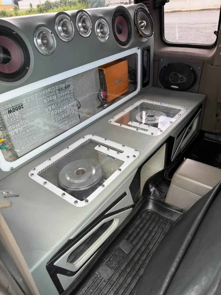 1996 Isuzu TFR III 3