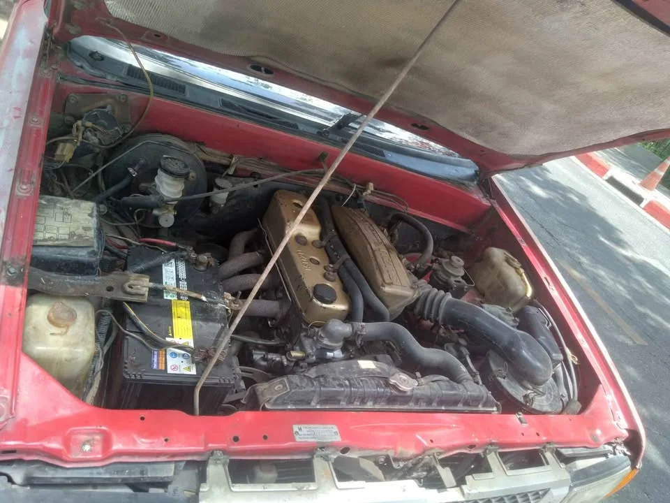 1990 Isuzu TFR III 3