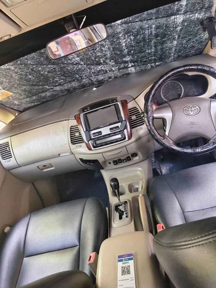 2013 Toyota Innova I 3
