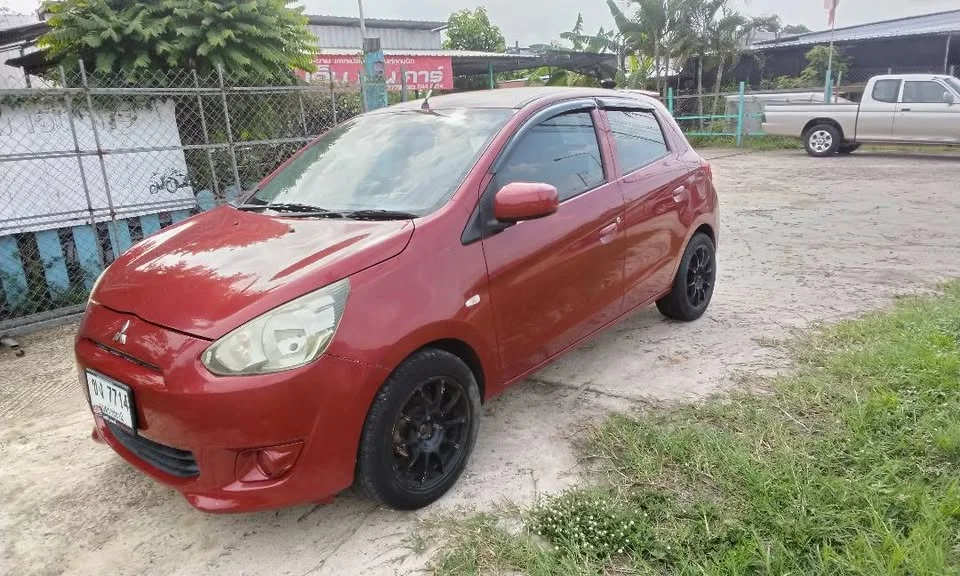 2012 Mitsubishi Mirage VI 3