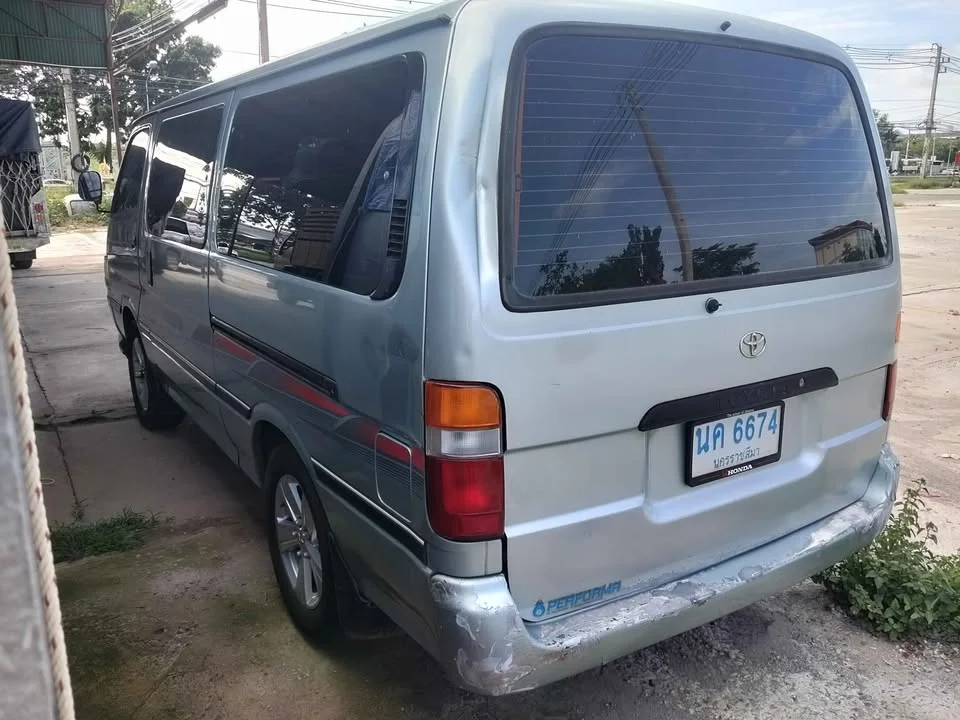 2000 Toyota Commuter IV (H100) 3