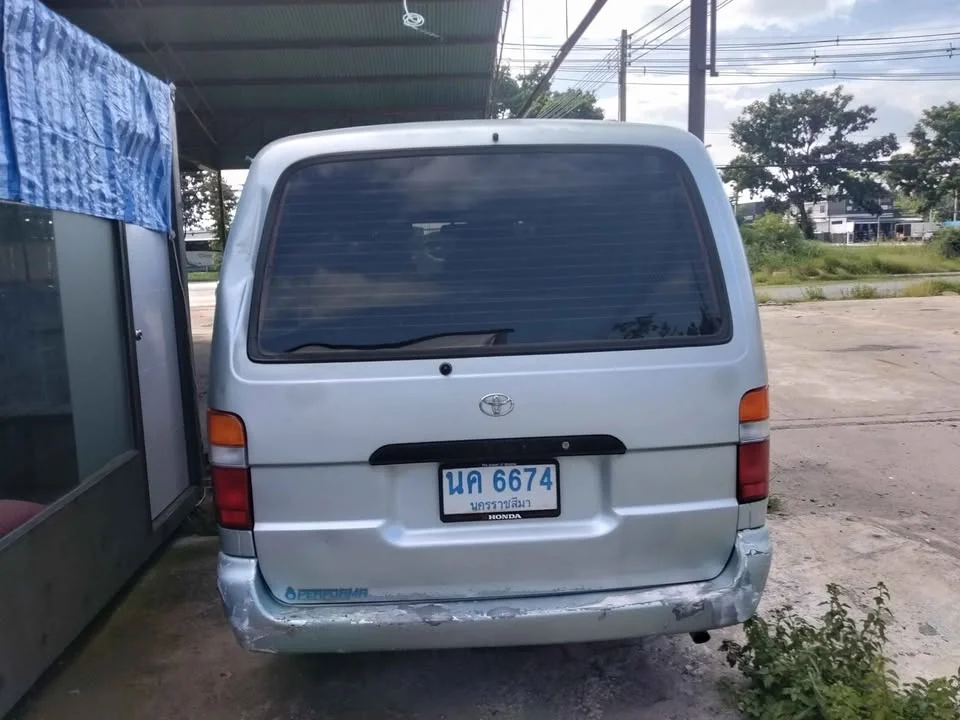2000 Toyota Commuter IV (H100) 2