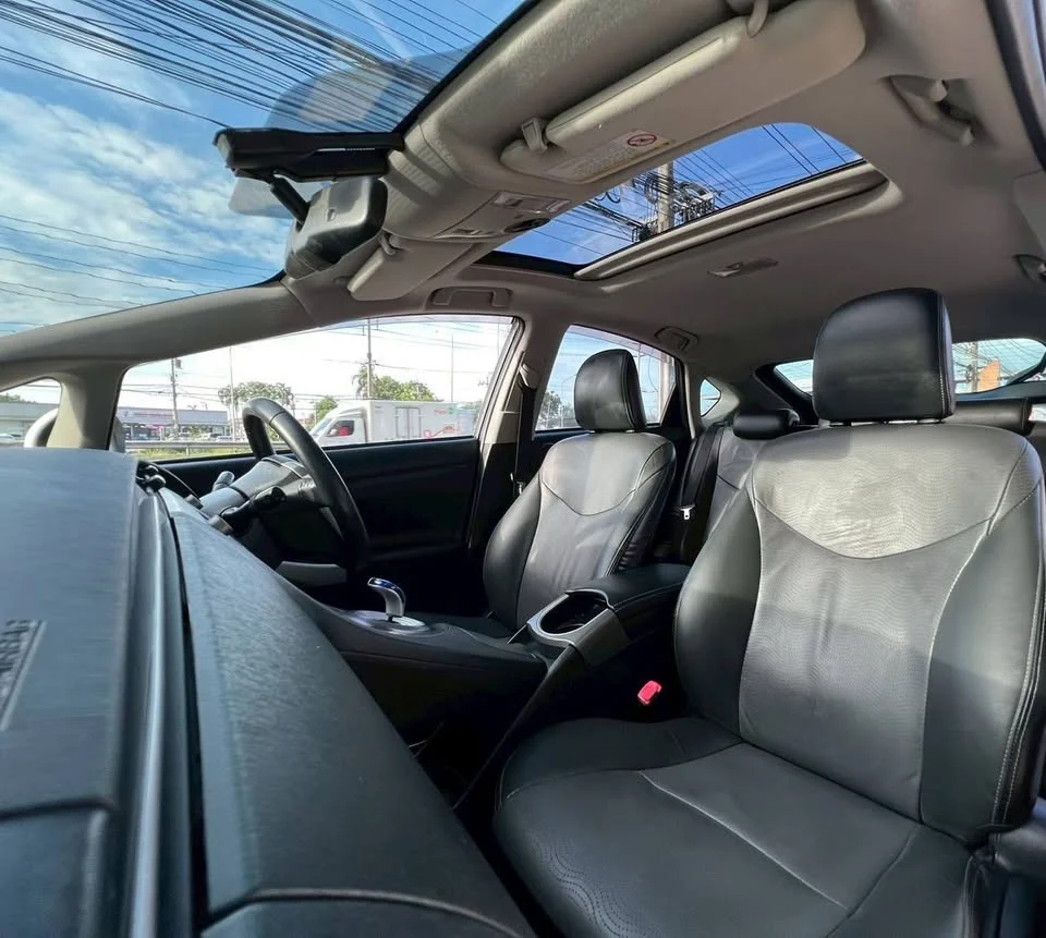 2012 Toyota Prius III 3