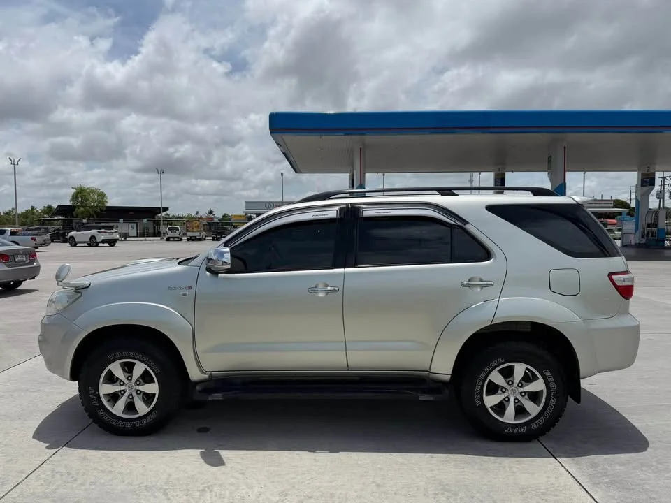 2007 Toyota Fortuner I 3