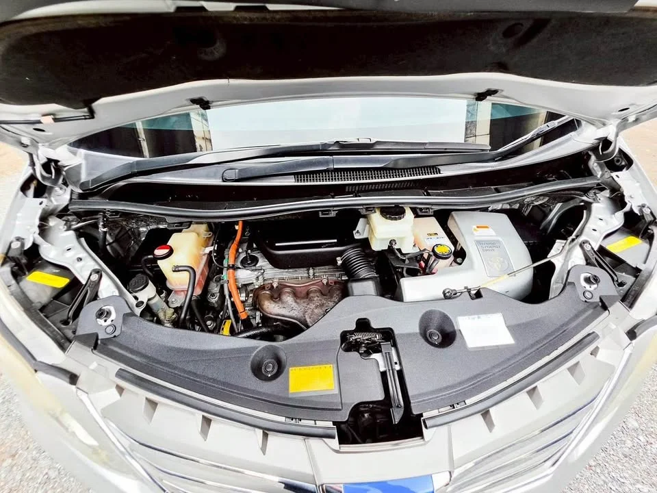 2014 Toyota Alphard, Vellfire II (AH20) 3