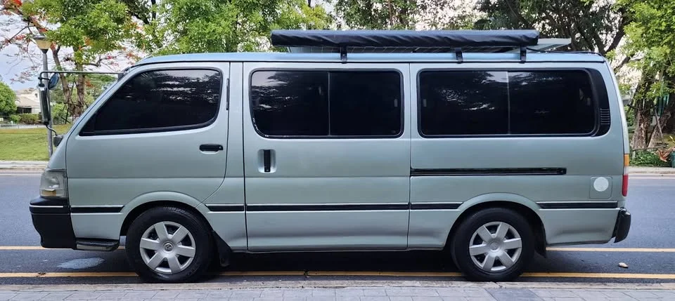1996 Toyota Commuter IV (H100) 2