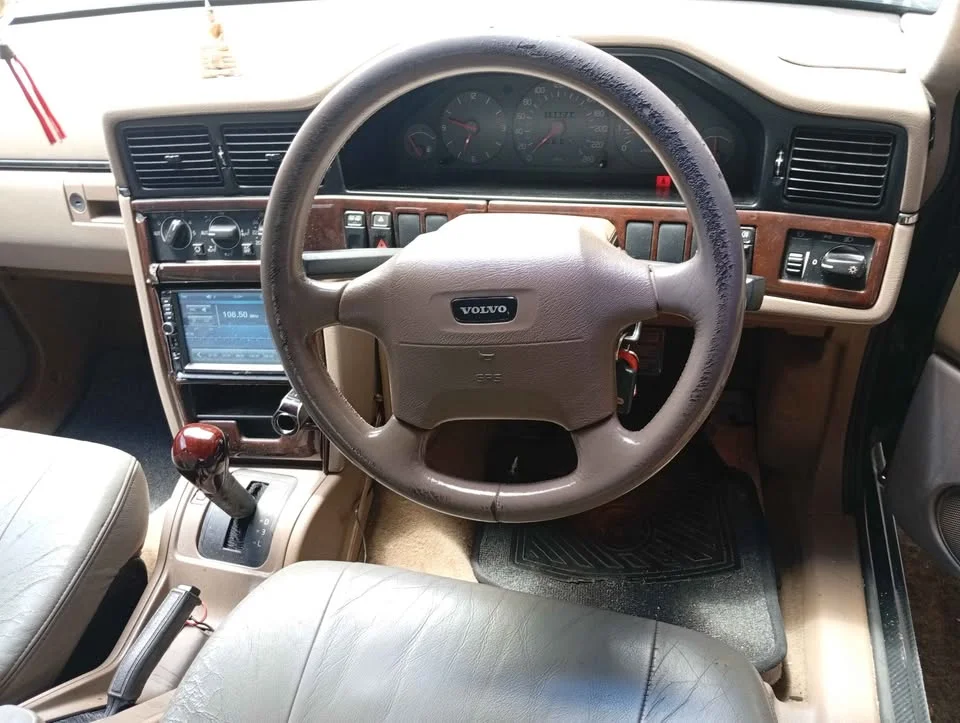 1996 Volvo 900 Series 2