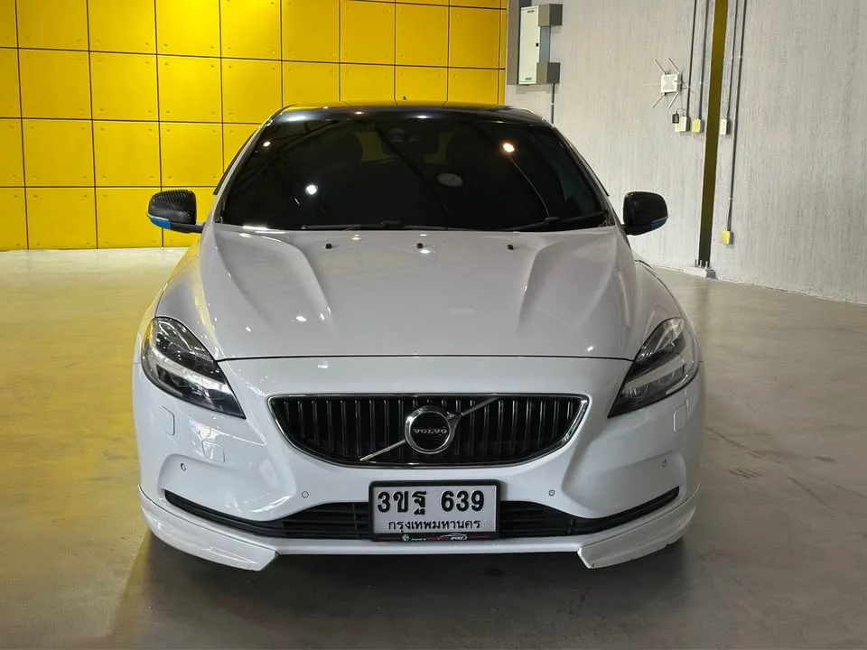 2017 Volvo V40 II 2