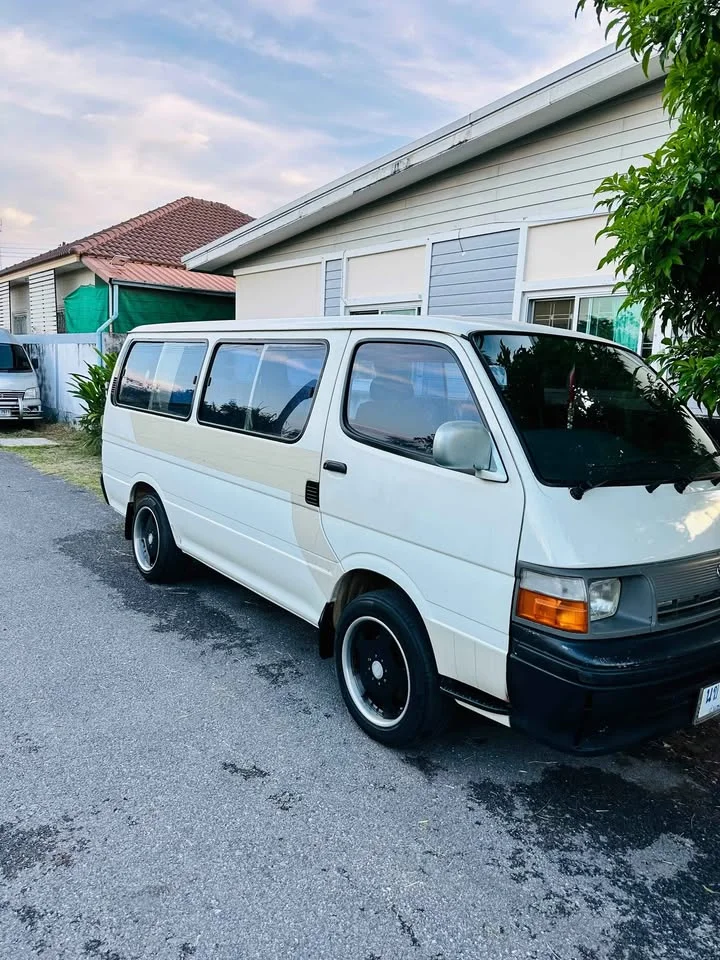 1993 Toyota Commuter IV (H100) 2