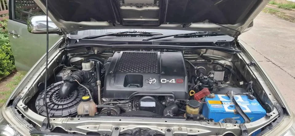 2010 Toyota Fortuner I 3