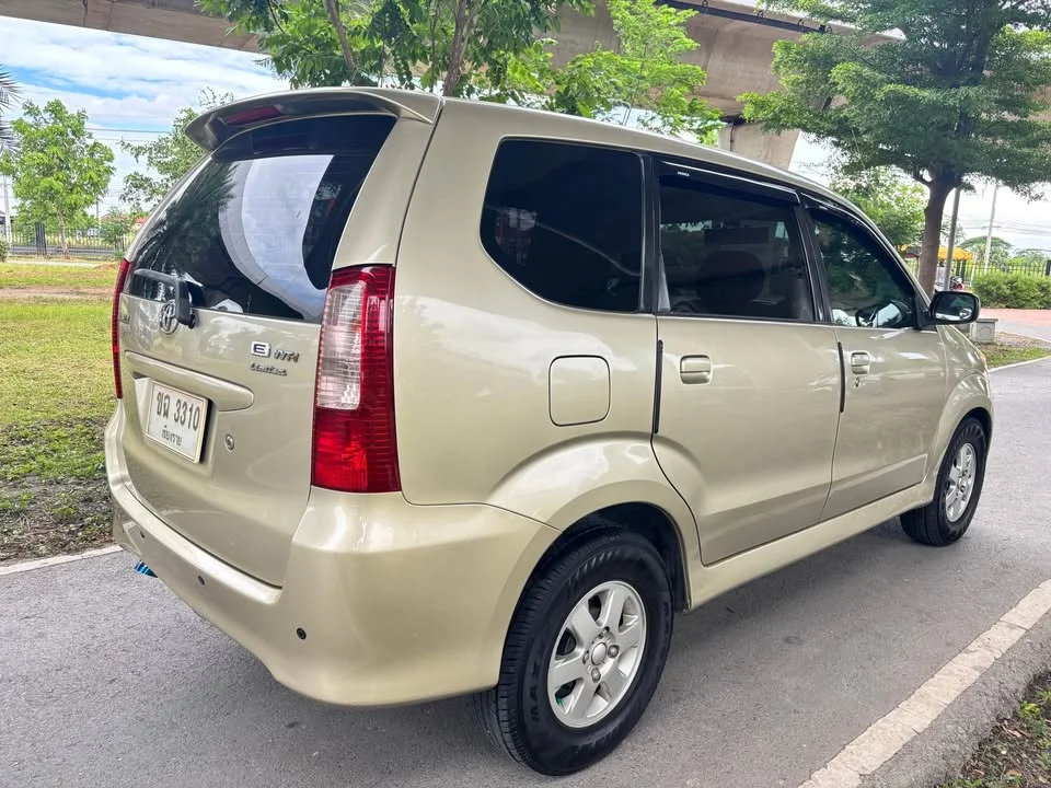 2004 Toyota Avanza I 3