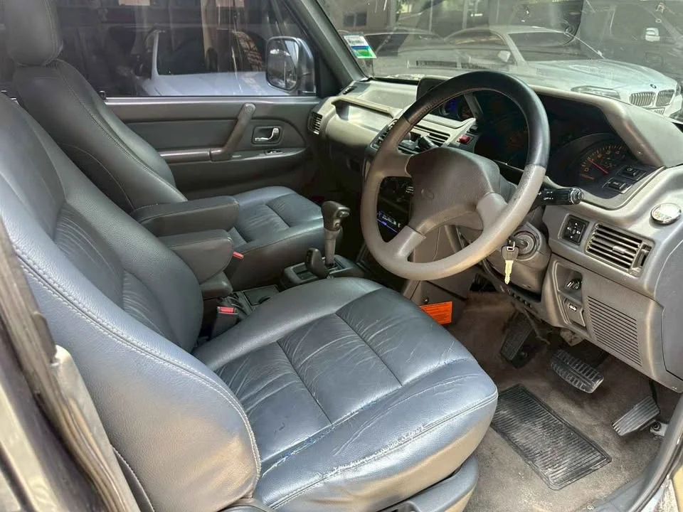 1995 Mitsubishi Pajero II 2
