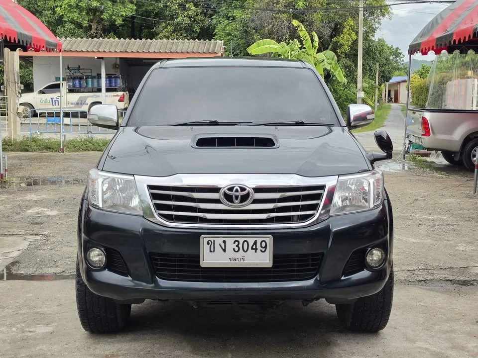 2012 Toyota Hilux VII 2