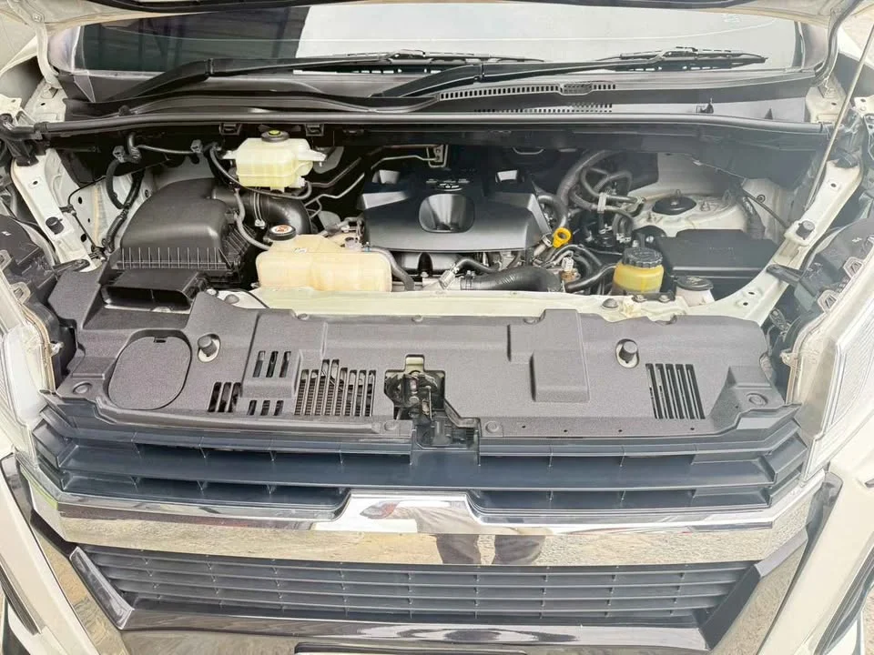 2020 Toyota Commuter VI (H300) 3