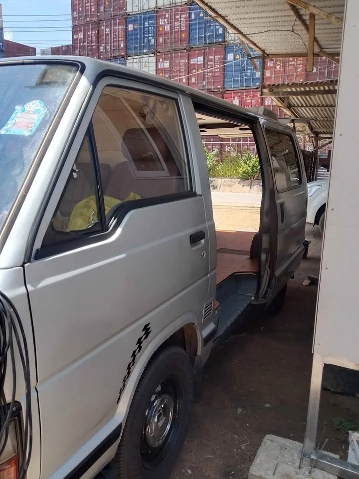 Toyota Commuter III 2