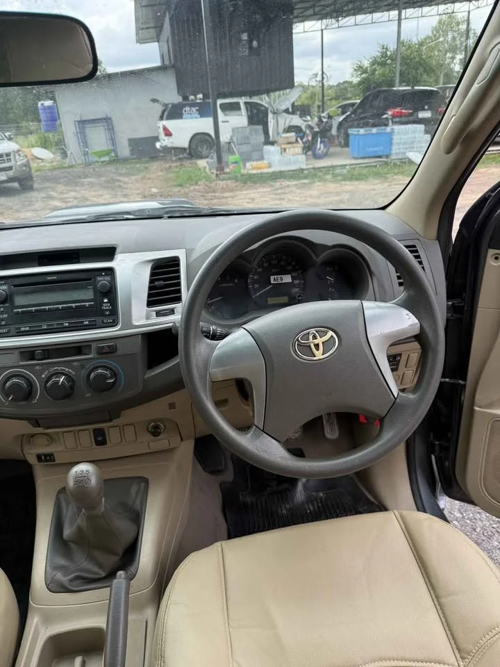 2012 Toyota Hilux VII 3