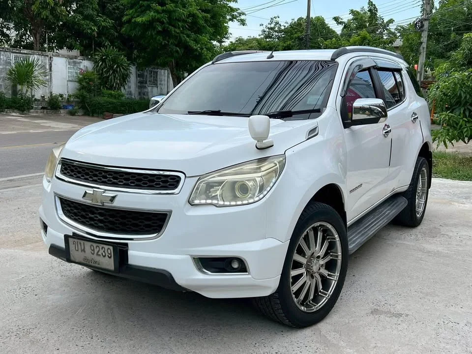 2013 Chevrolet TrailBlazer II 2