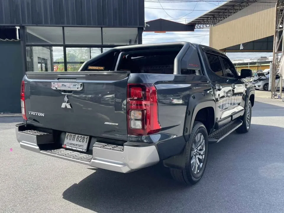 2023 Mitsubishi Triton VI 2