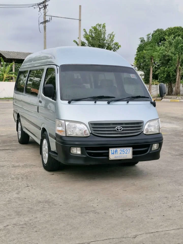 2004 Toyota Commuter IV (H100) 2