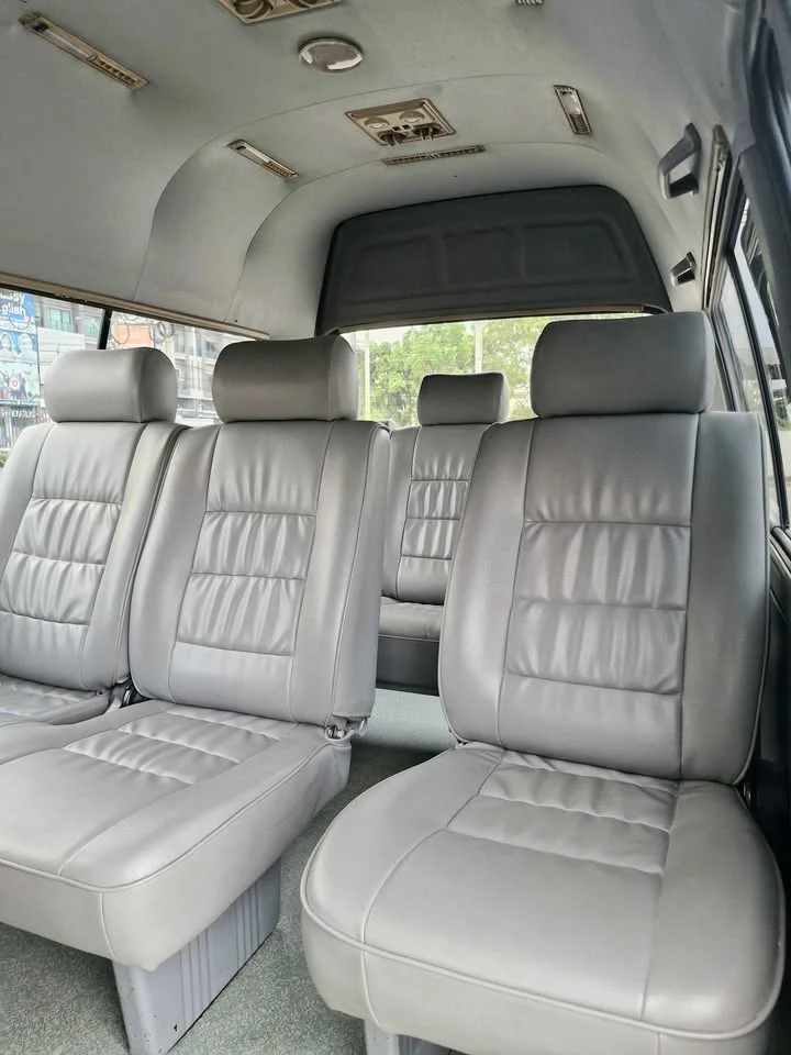 2004 Toyota Commuter IV (H100) 3