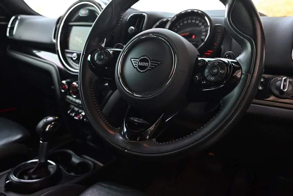 2017 Mini Hatch  III 3