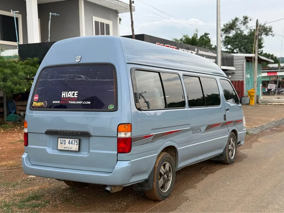 2000 Toyota Commuter IV (H100) 2