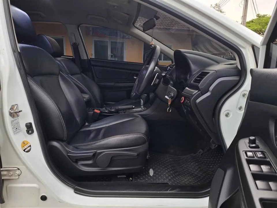 2013 Subaru XV I 2
