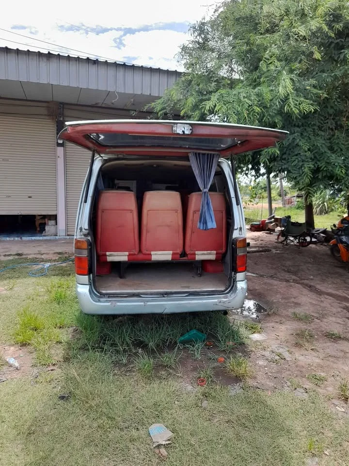 1993 Toyota Commuter IV (H100) 2