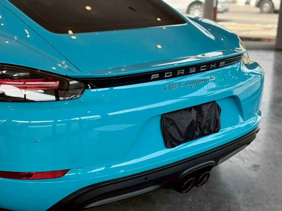 2017 Porsche 718 Boxster and Cayman IV 3