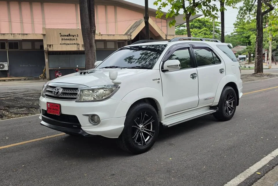 2009 Toyota Fortuner I 2