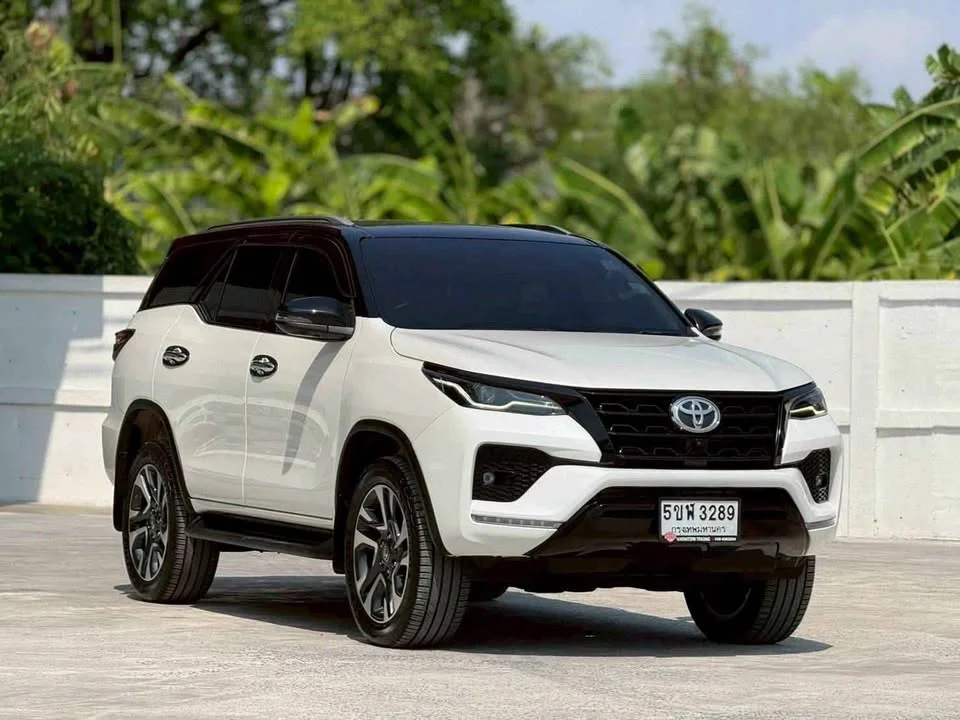 2022 Toyota Fortuner II 2