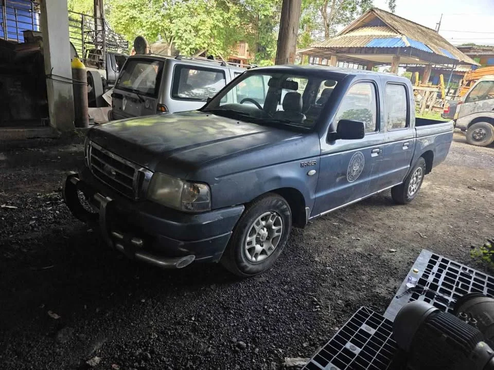 1996 Mazda 2500 Fighter V 3
