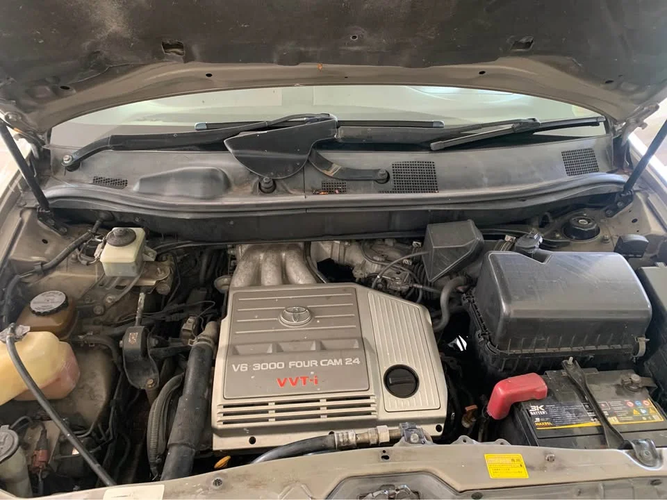 2000 Toyota Harrier I 3