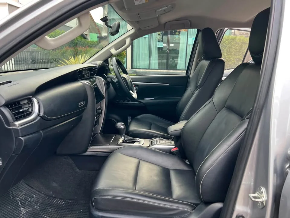 2022 Toyota Fortuner II 3