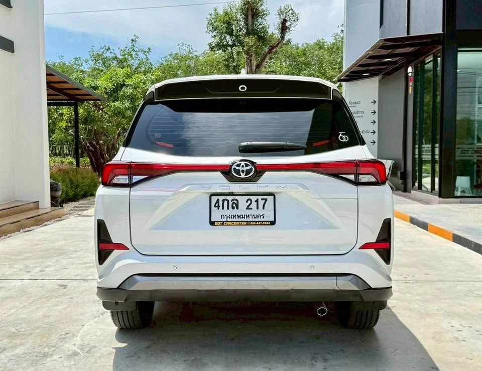 2022 Toyota Veloz III 2