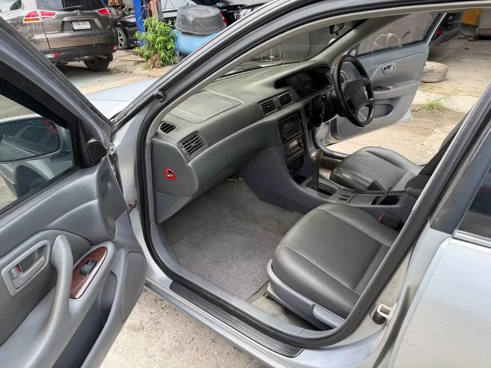 2000 Toyota Camry IV (XV20) 3