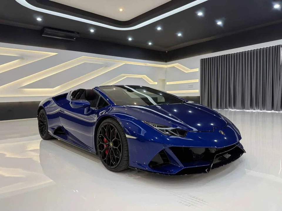 2020 Lamborghini Huracan 2