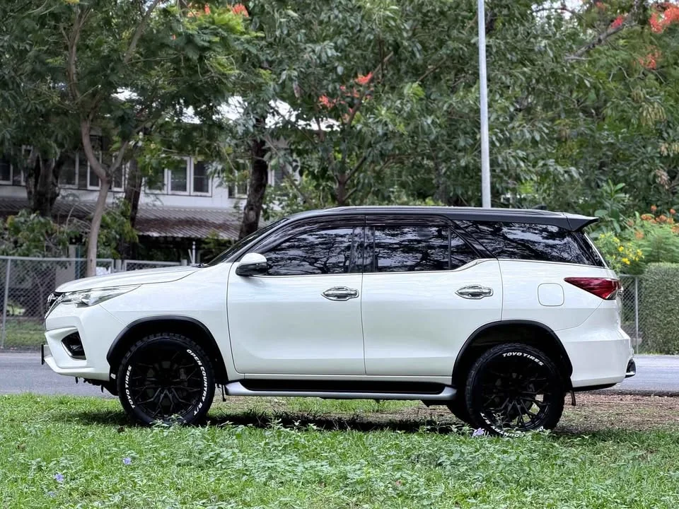 2018 Toyota Fortuner II 3