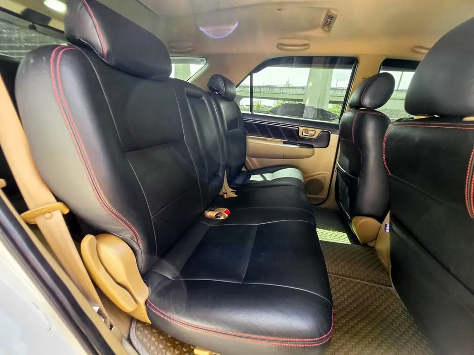 2009 Toyota Fortuner I 3