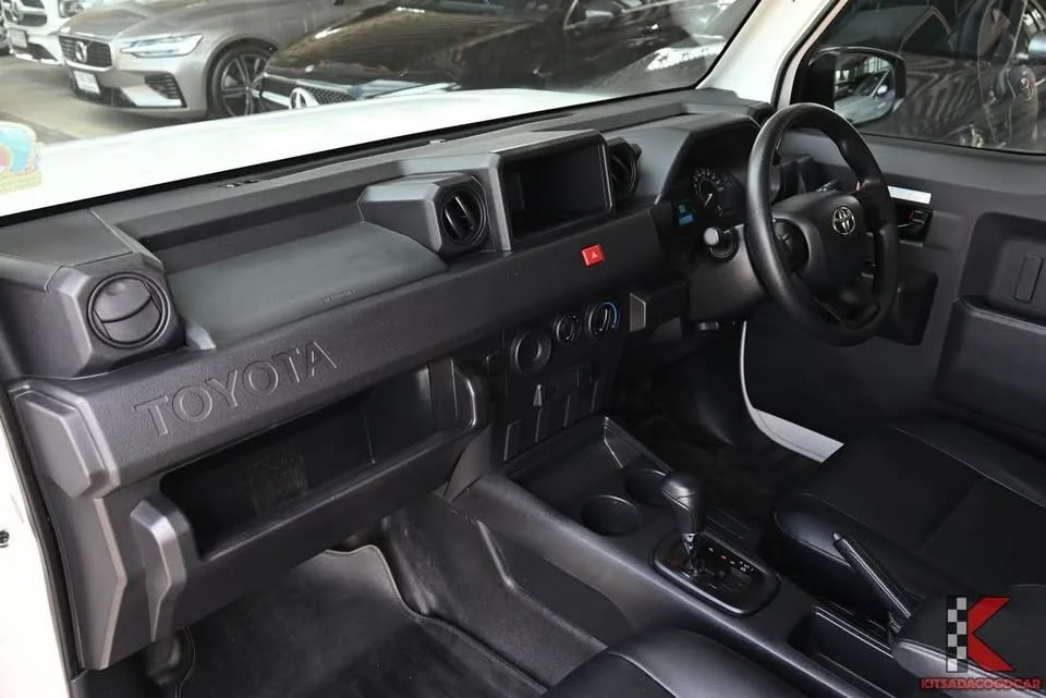 2024 Toyota Hilux Champ AN110 3