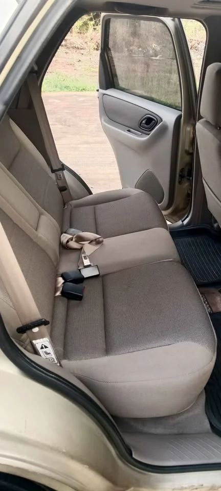 2004 Ford Escape I 2